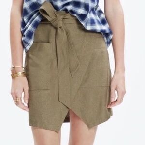 BUY 1 GET 1 - Madewell Structured Mini Khaki Olive Skirt